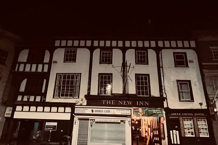 Gloucester Ghost Tour: New Inn's Haunted History