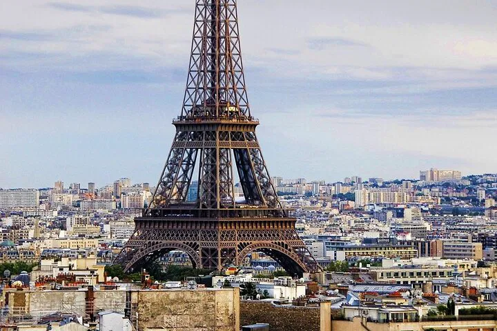 Eiffel Tower Climb: Stunning Paris Views!
