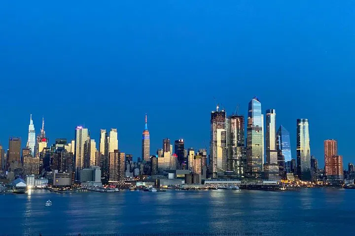 NYC Adventure: Air, Water & Land – A Sightseeing Extravaganza!