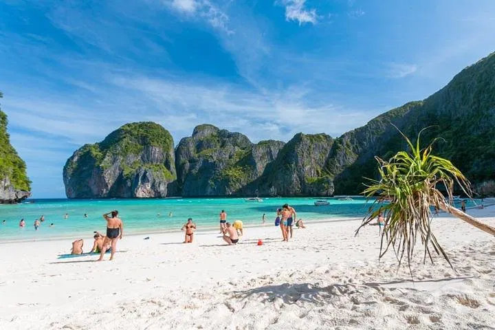 Phuket's Khai Islands: A Speedboat Snorkeling & Beach Escape