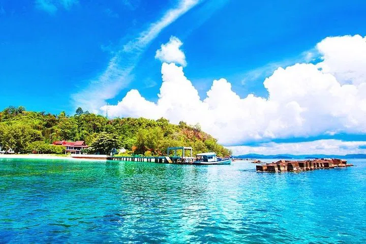 Raya & Coral Islands: Snorkeling Paradise Awaits!