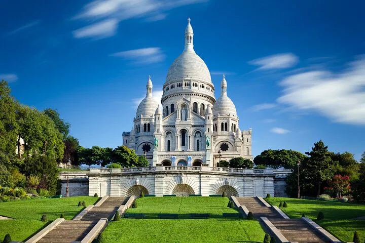 Discover Sacred Heart: Private Montmartre Basilica Tour with Panoramic Views
