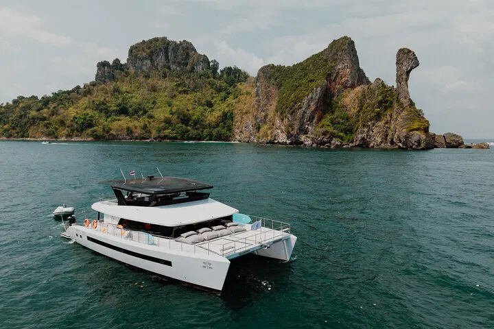 Luxury Yacht Escape: Krabi's 4 Island Snorkeling & Kayak Adventure