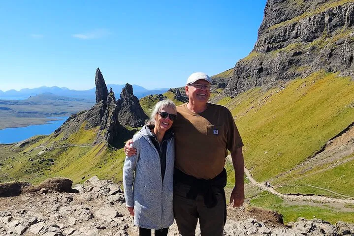 Skye High: Luxury 3-Day Minivan Tour of Scotland's Mystical Isle