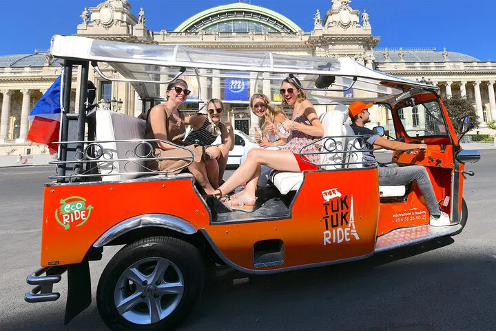 Paris by Electric TukTuk: A 4-Hour Private Discovery!