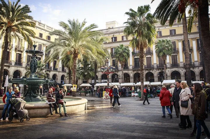Seamless Private Transfer: Marseille to Barcelona in Comfort & Style