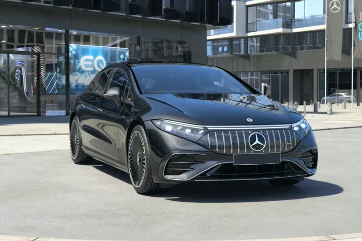 Stress-Free Paris Airport Transfer: Luxury Ride to CDG