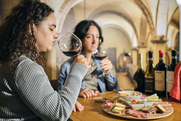 Genoa Wine Tasting: Savor Ligurian Flavors Like a Sommelier