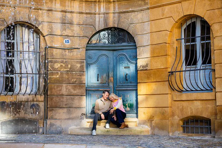 Avignon Photo Adventure: Capture Your Journey in Stunning Portraits