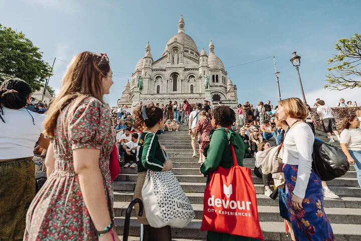 Paris Food Tour: Discover Montmartre Like a Local