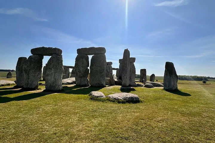 Stonehenge Private Round Trip from London