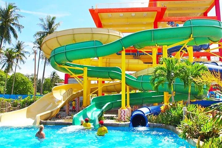 Dive into Adventure: Splash Jungle Water Park Thrills Await!