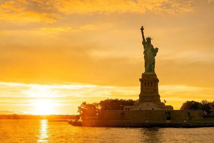 NYC Lights Cocktail Cruise: Statue of Liberty Views!
