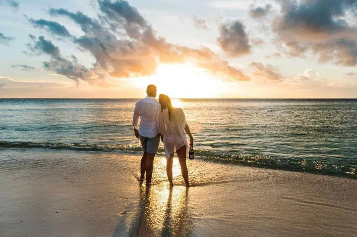 Romantic Krabi Sunset: A Honeymoon to Remember
