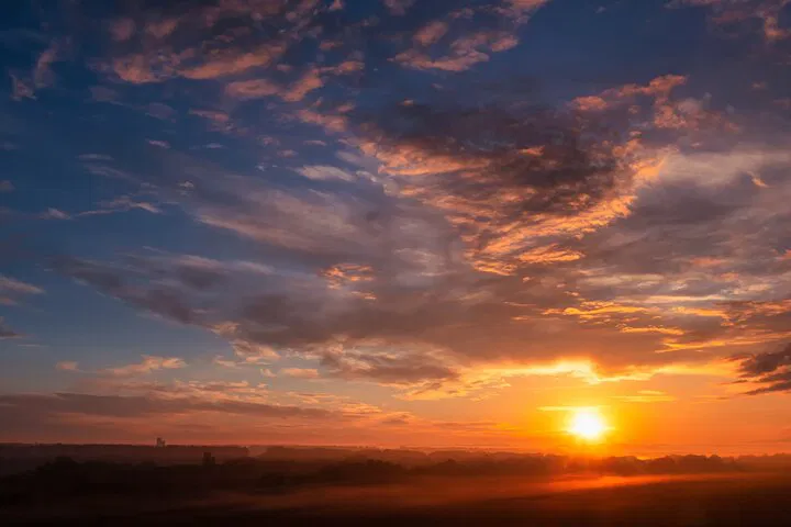 Vermont's Route 100: Unleash the Scenic Drive with an Audio Tour!