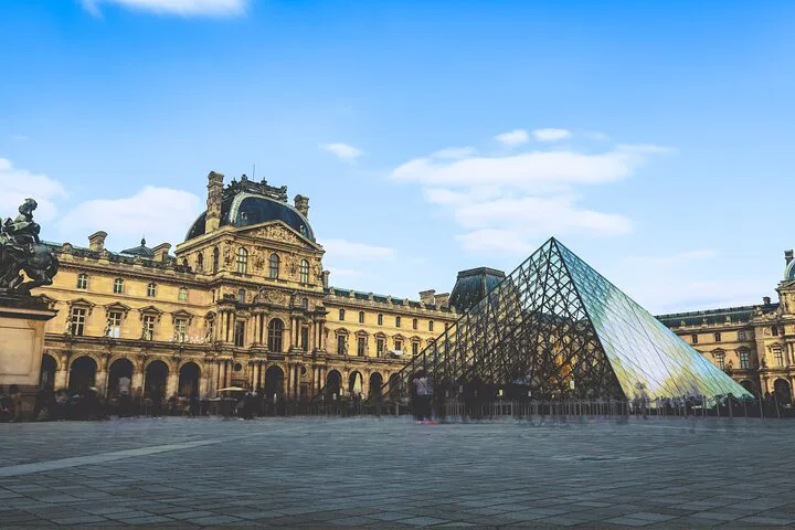 Unlock History: Private Paris to Bayeux Transfer with Caen Stop