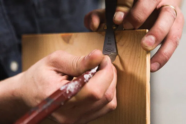 Unleash Your Inner Artisan: Craft a Stunning Oak Side Table in Brooklyn