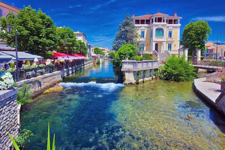 Unveiling Provence: L'Isle-sur-la-Sorgue, Gordes & Wine Delights