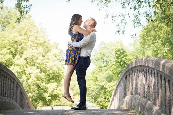 Muskoka Memories: Capture Your Dream Vacation with a Pro Photographer!
