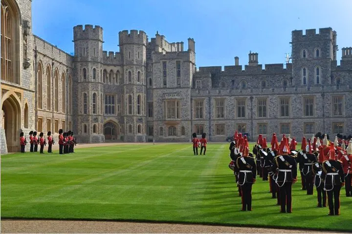 Windsor Castle & Tower of London: Entry Tickets Included