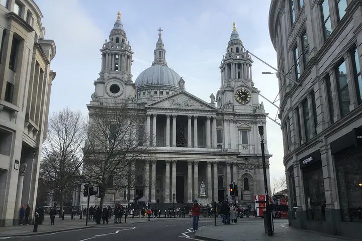 Uncover London's Hidden History: A Private City Walking Tour