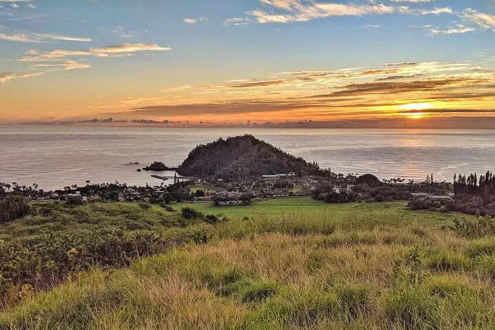 Discover Hana's Hidden Gems: A Private Luxury SUV Tour with a Local Guide