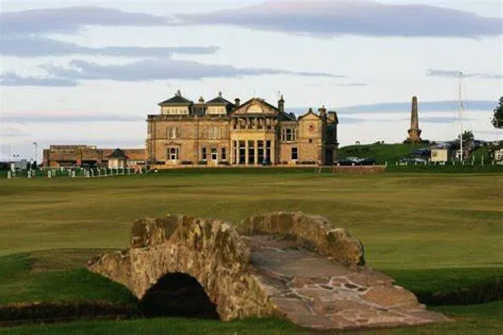 Unforgettable Scottish Heritage: A Bespoke St. Andrews Tour