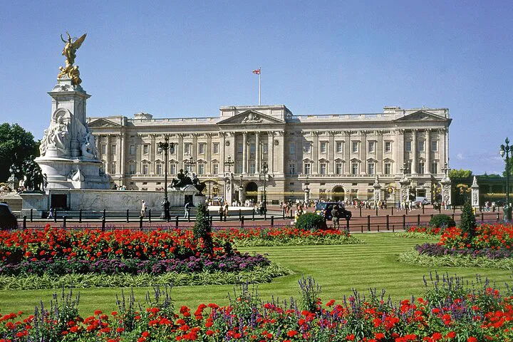 London Post-Cruise Adventure: Sightseeing & Pub Lunch from Southampton