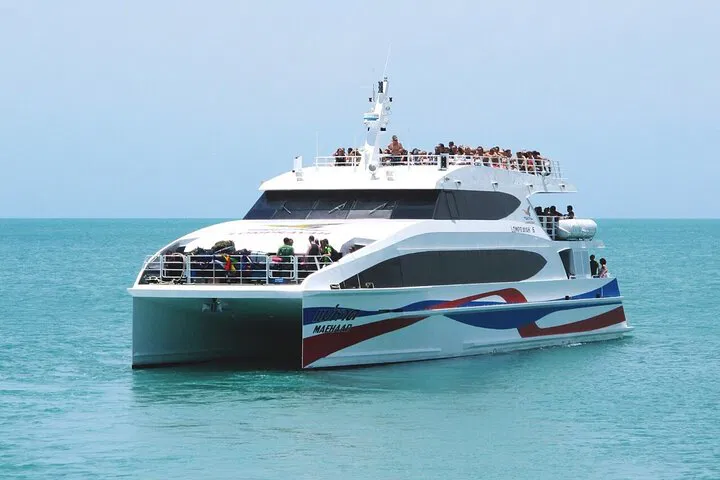 Seamless Phuket to Koh Tao Transfer: Catamaran Comfort & Scenic Views