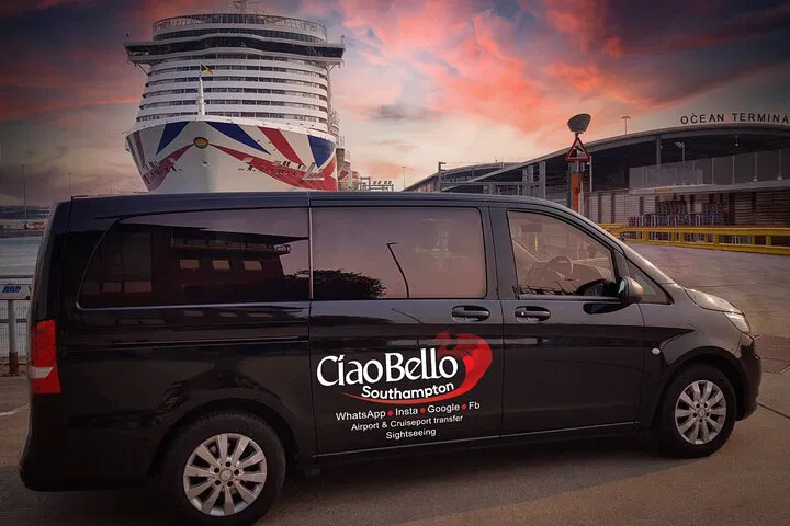Heathrow to Southampton Minibus Tour with Abbey Stop