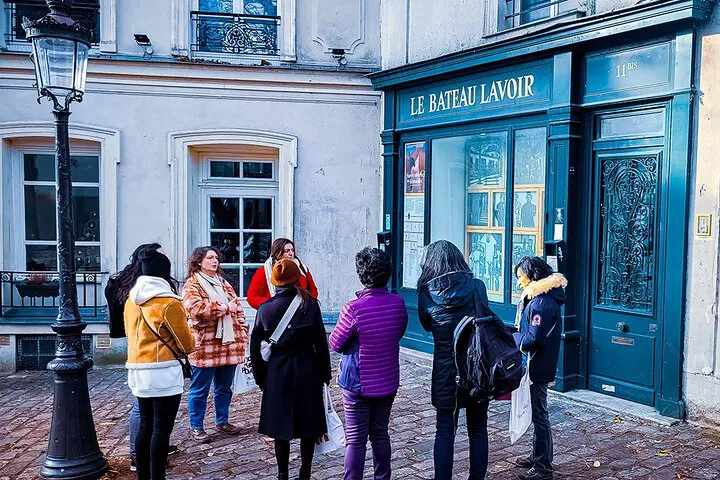 Discover Bohemian Charm: Montmartre Small Group Walking Tour