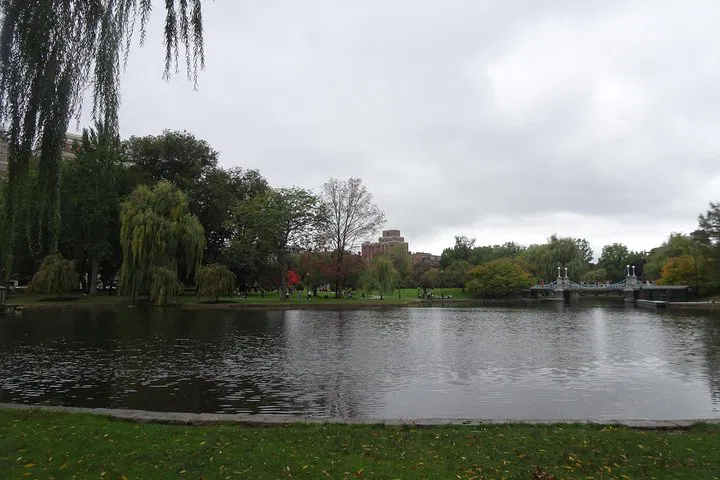 Boston Back Bay Scavenger Hunt: Explore & Discover!