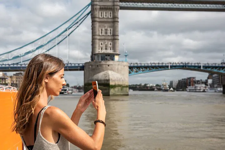 Tower of London & Bridge Walking Tour