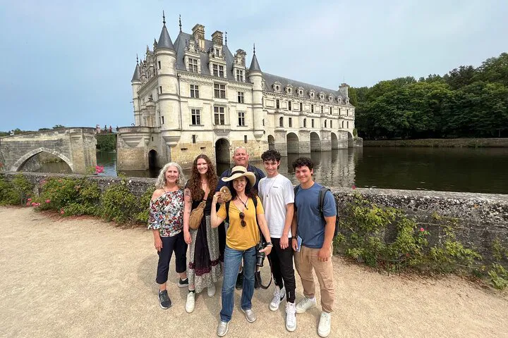 Loire Valley Castles & Wine: A Royal 2-Day Escape