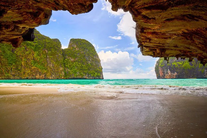 Phi Phi & 4 Islands Sunset Cruise: Krabi's Island Paradise Awaits!