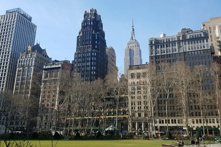 Unveiling Midtown Manhattan: A Captivating 3-Hour Walking Adventure