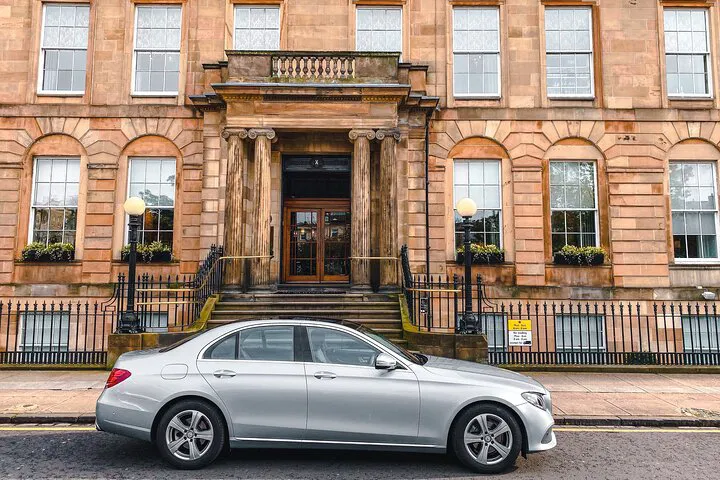 Luxury Glasgow-Dundee Transfer: Bespoke Scottish Exploration