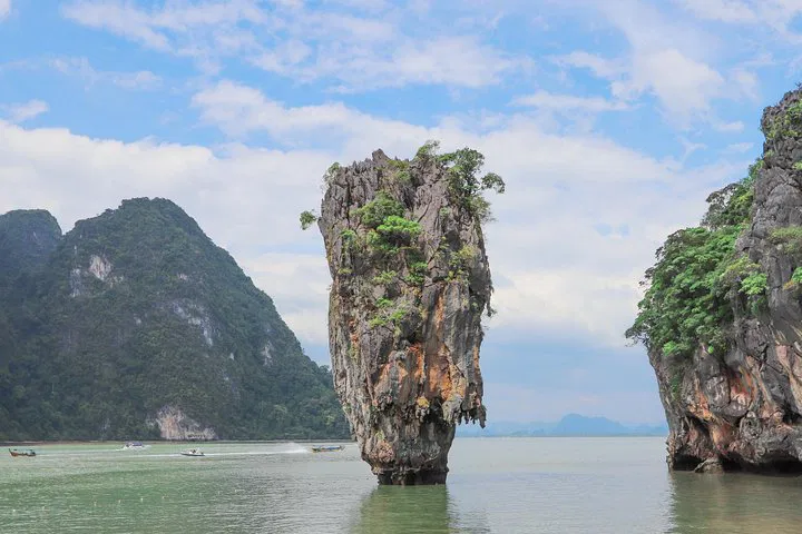 Unveiling Phang Nga Bay: A Premium James Bond Island Speedboat Adventure