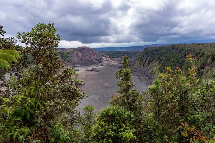 Hawaii Volcanoes National Park: Witness Kilauea's Majesty from Oahu