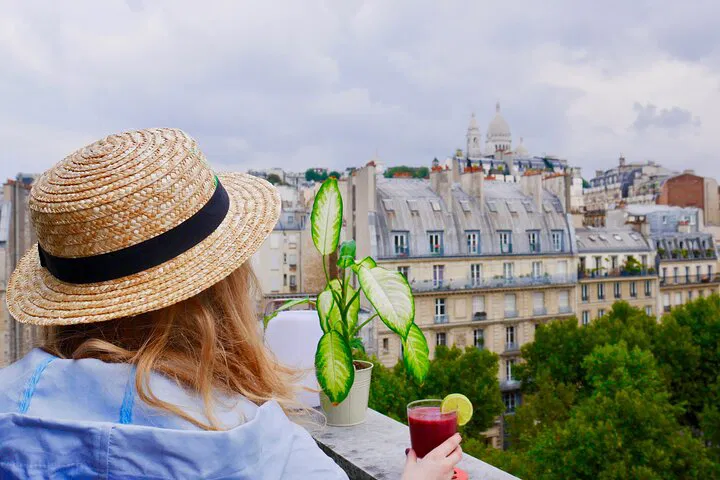 Unveiling Montmartre's Secrets: An Exclusive Parisian Adventure