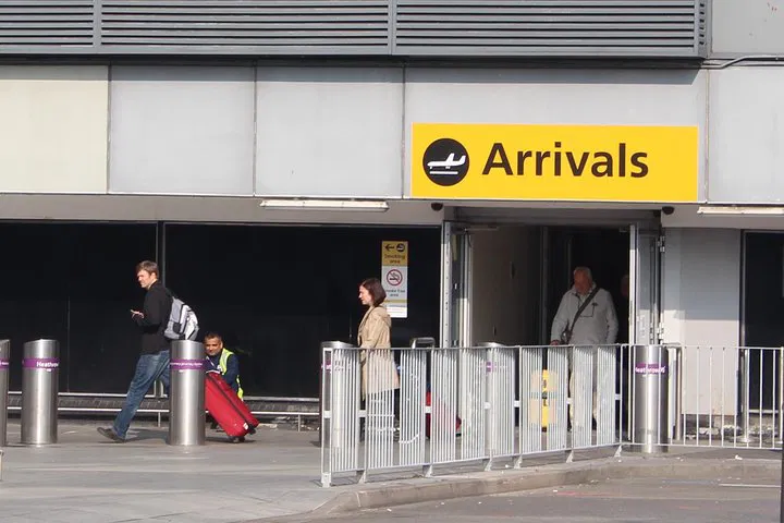 Effortless London Arrival: Private Heathrow Airport Transfer