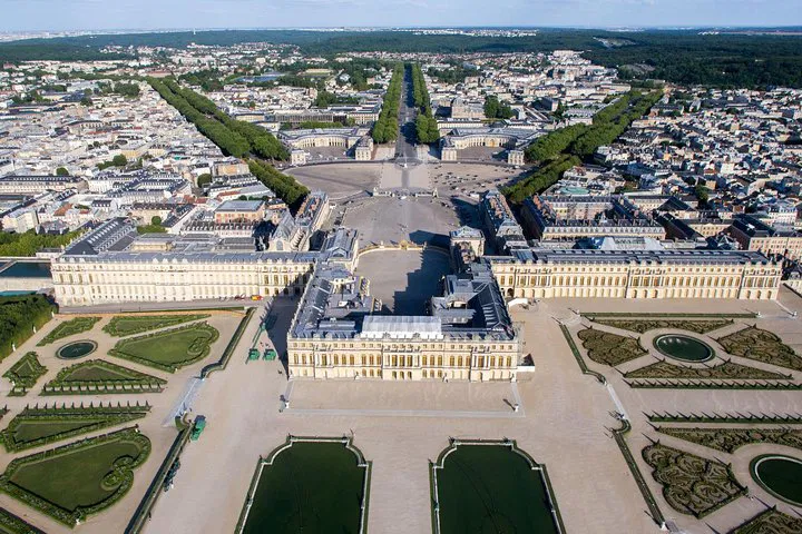 Versailles Palace: An Intimate Half-Day Private Tour from Paris