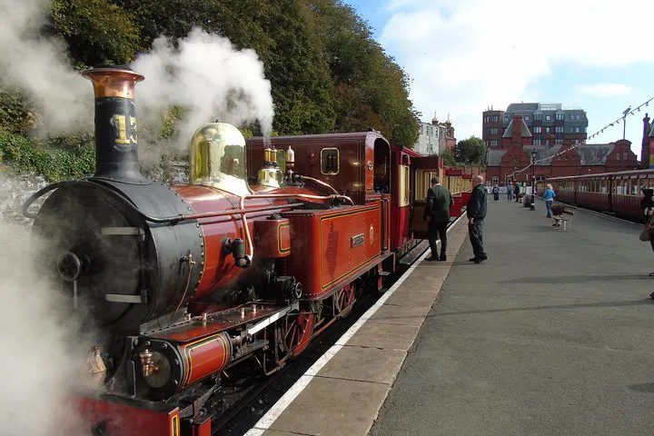 Isle of Man: Steam Train, Castle & Heritage Tour