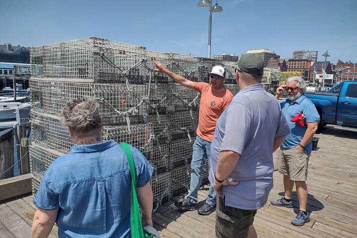 Portland: Waterfront Walking Tour & Seafood Tasting