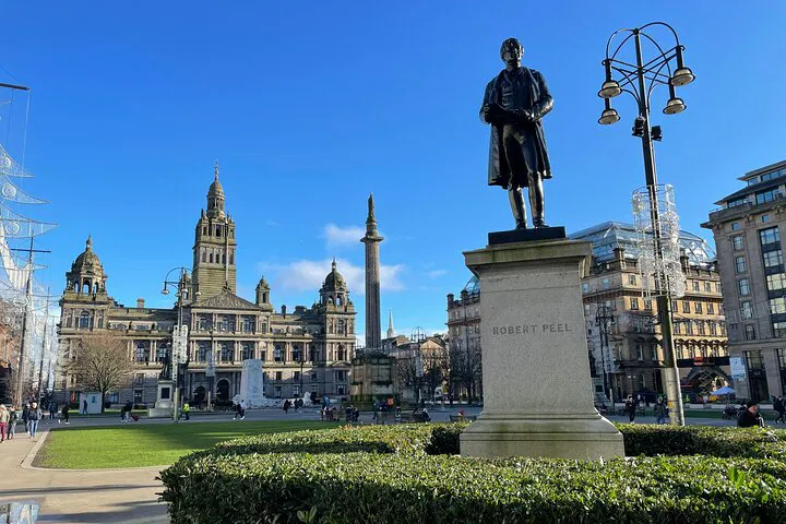 Unveiling Glasgow: A Luxurious Family Day Trip from Edinburgh