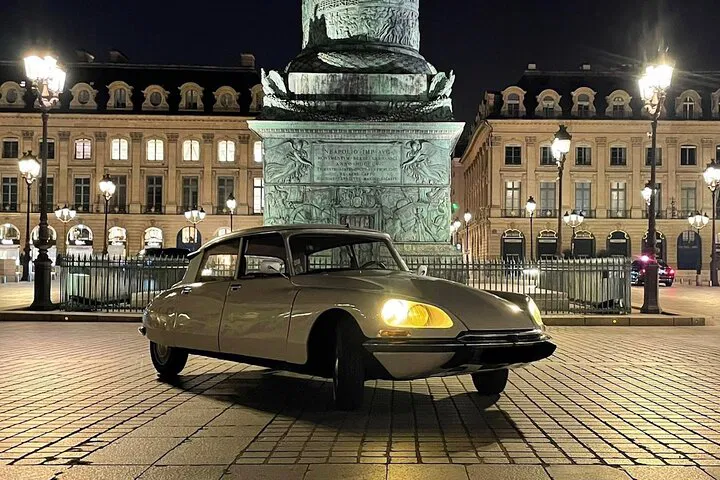 Paris by Night: Vintage Citroën DS Tour