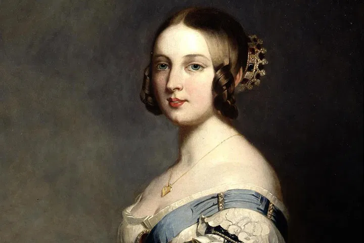 Royal London: Unveiling Young Victoria's Legacy at Windsor & Kensington