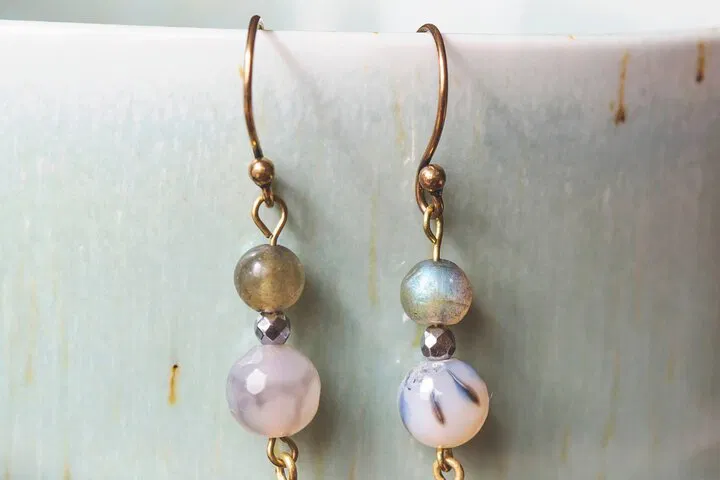 Newark's Beaded Earring Creations: Design Your Unique Jewelry!