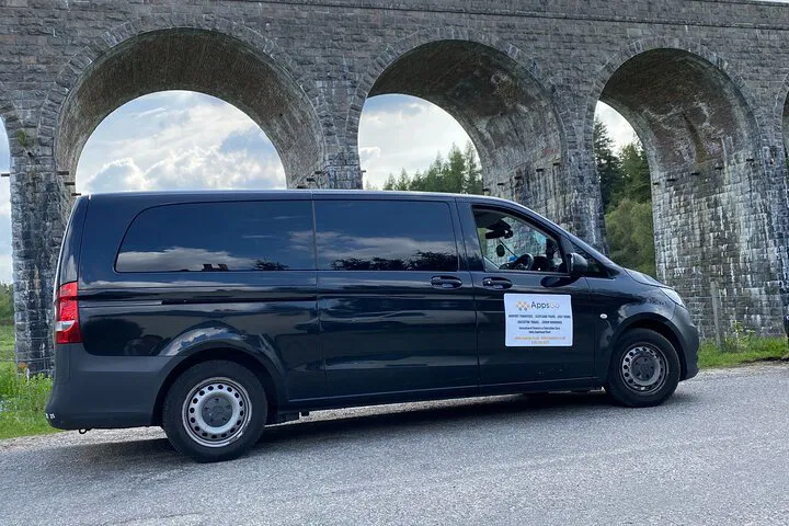 Seamless Glasgow to Edinburgh Airport Transfer: Premium Door-to-Door Service