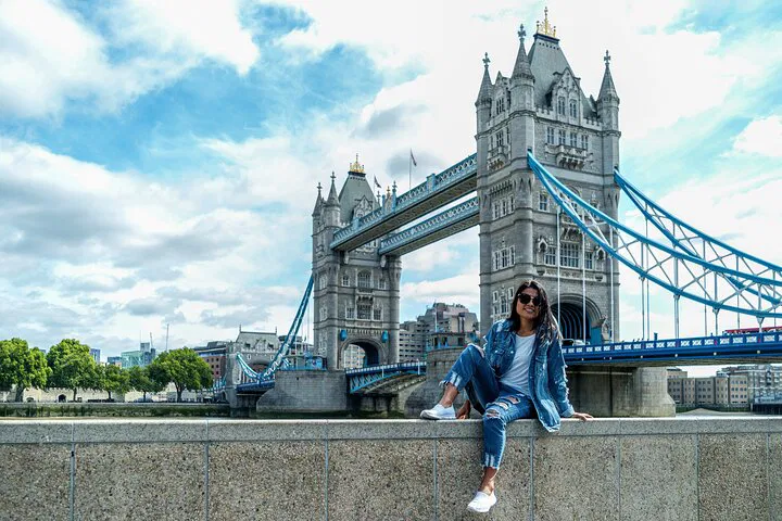 Unlock London's Secrets: A Private Tour of Camden, Downtown & Iconic Landmarks
